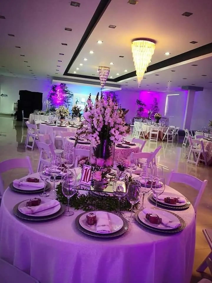 Green Palace Hotel Moca